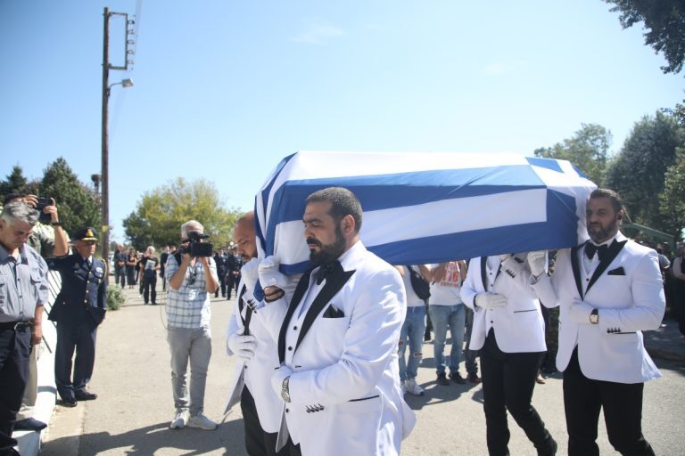 Ανθυποσμηναγός Περικλής Στεφανίδης: «Αθάνατος» – Θρήνος στο «αντίο» του συγκυβερνήτη του μοιραίου καναντέρ [εικόνες-βίντεο]