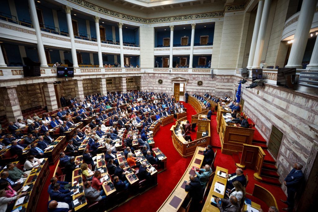 Νομοθετικός καύσωνας και κρύο ντους για ΣΥΡΙΖΑ