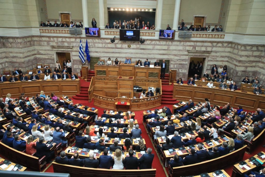 Βουλή: Πρώτος αντιπρόεδρος ο Πλακιωτάκης – Δεν εξέλεξαν αντιπροέδρους Νίκη, Σπαρτιάτες και Πλε