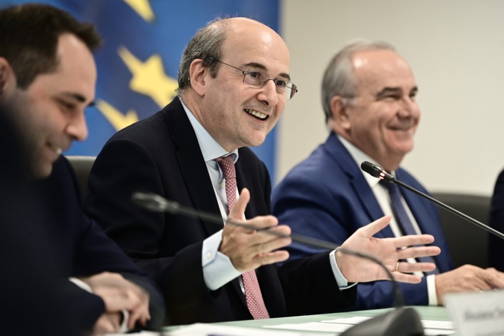 Συνέχιση στήριξης μέχρι και το 2028 με μόνιμα μέτρα