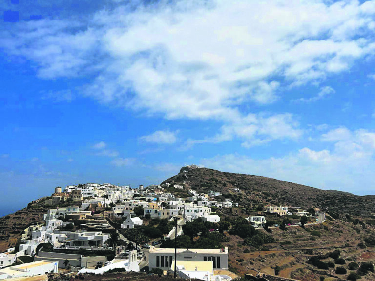 Σίκινος: Το κυκλαδονήσι χωρίς ξαπλώστρες και πισίνες