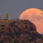 Πανσέληνος Αυγούστου 2025: Πότε θα δούμε το εντυπωσιακό “Φεγγάρι του Οξύρρυγχου”