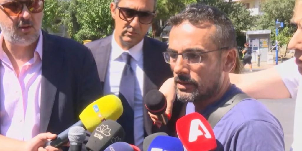 Νέα Φιλαδέλφεια: «Δεν φεύγουν τα νεκρά παιδιά από τα σπίτια τους» – Ο αδερφός του Μιχάλη ζητά δικαιοσύνη