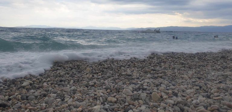 Καιρός: Προ των πυλών η κακοκαιρία – Χαμηλές θερμοκρασίες με βροχές και καταιγίδες [Βίντεο]