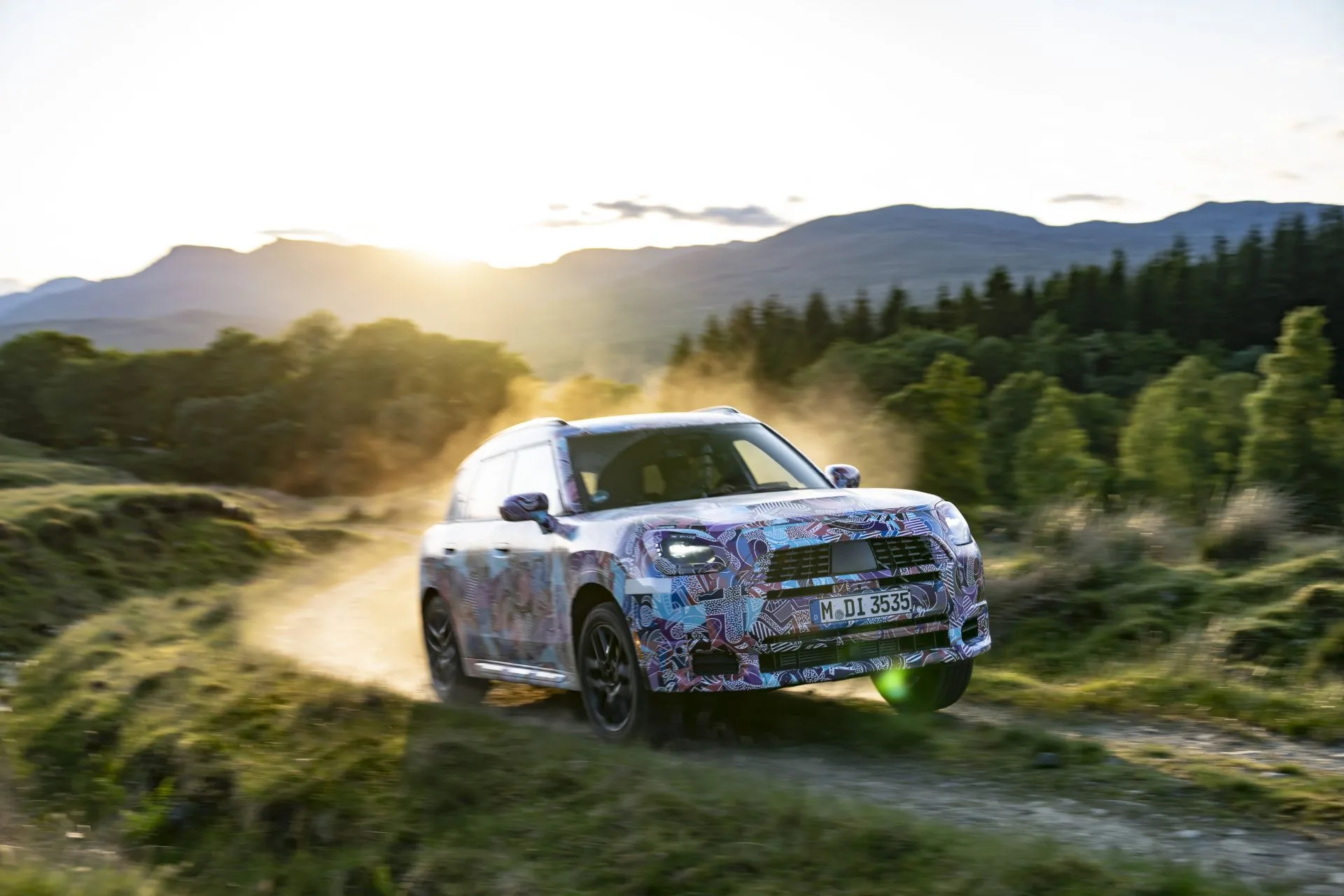 Ένα βήμα πιο κοντά στην πρεμιέρα το νέο Mini Countryman
