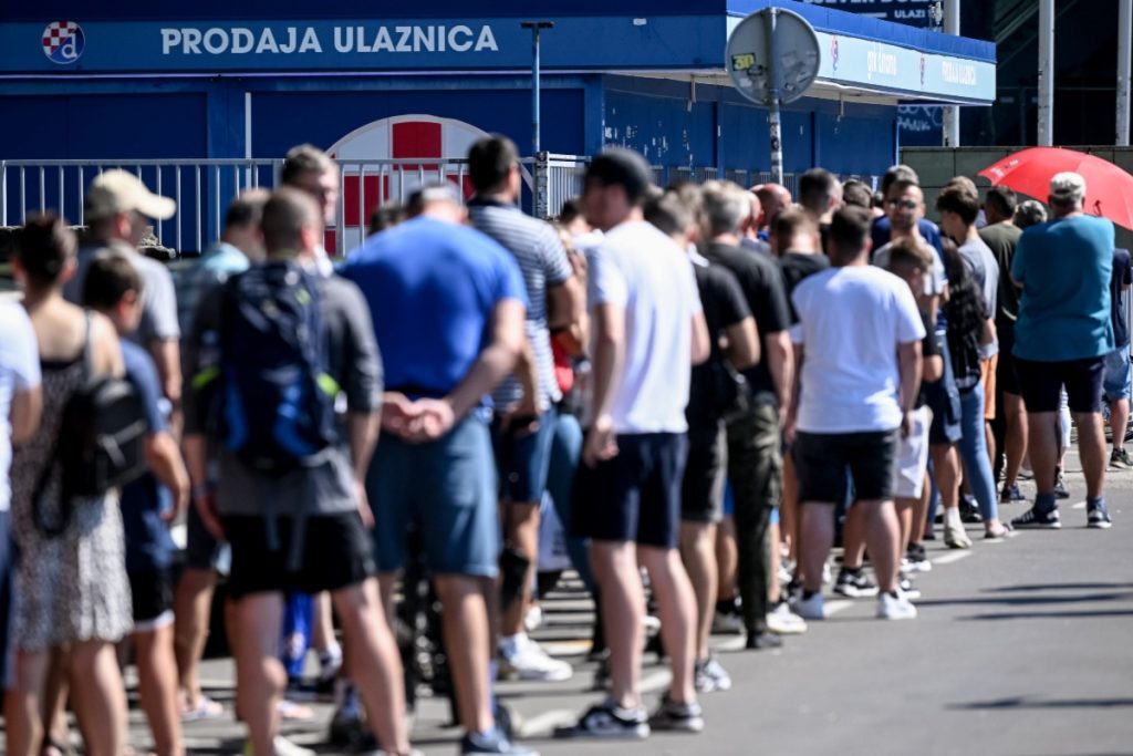ΑΕΚ-Ντιναμό Ζάγκρεμπ: «Δωρεές για να ελευθερώσουμε τα αδέρφια μας, ακυρώνονται τα κορεό» – Μήνυμα συ