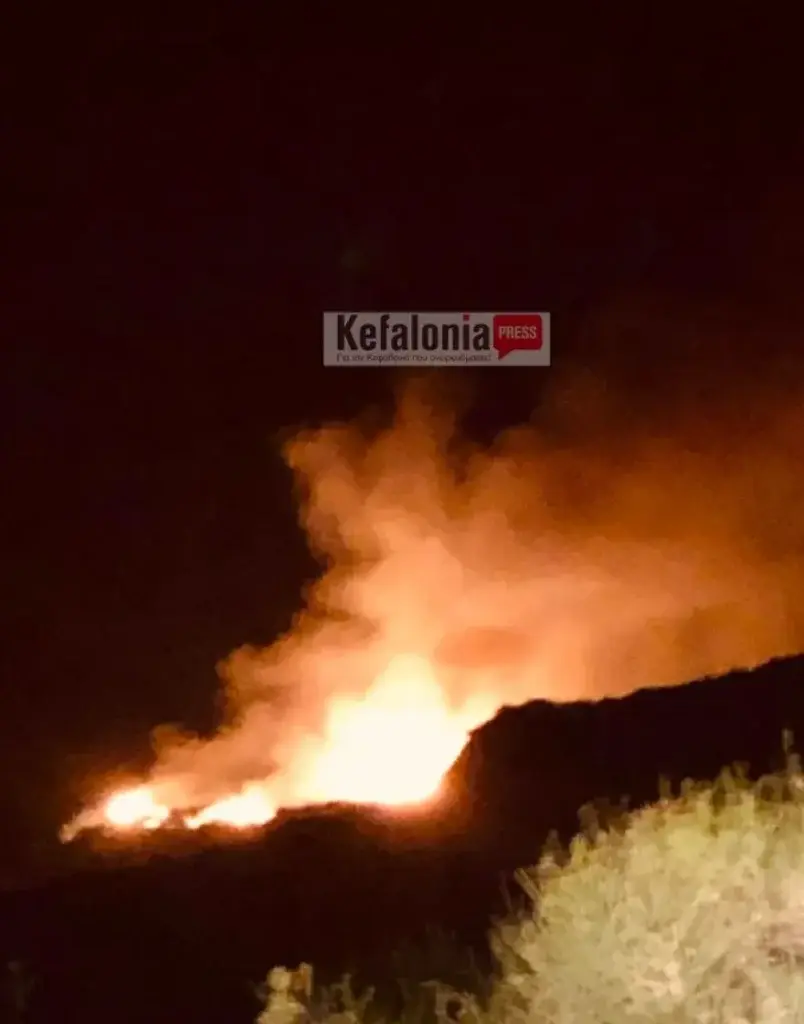Φωτιά στην Κεφαλονιά: Καταφθάνουν ενισχύσεις από Κυλλήνη και Άραξο – Έξι πτητικά μέσα στην μάχ