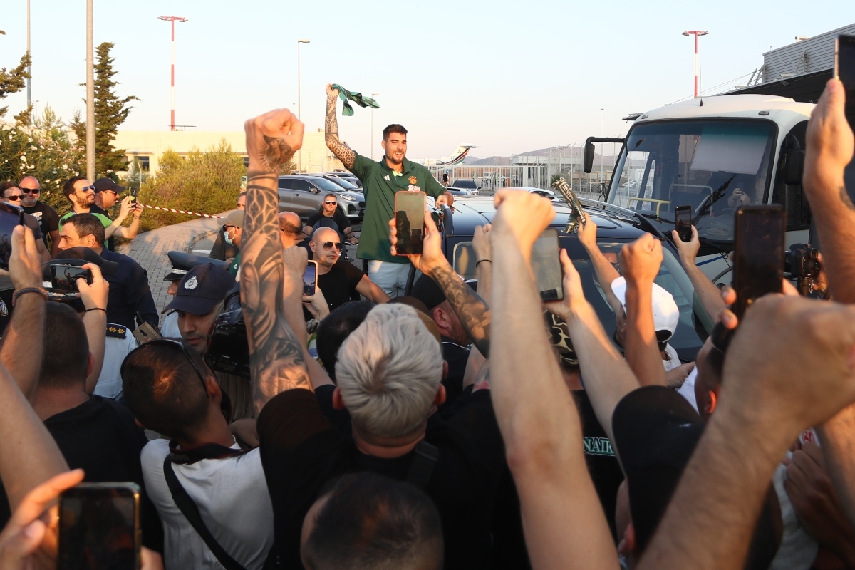 Παναθηναϊκός: «Θέλω να κερδίσω τα πάντα με την ομάδα» - Στην Αθήνα ο Ισπανός αστέρας Χουάντσο Ερνανγκόμεθ [εικόνες-βίντεο]