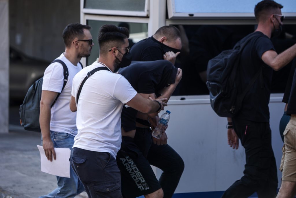 Νέα Φιλαδέλφεια: «Σφίγγει» ο κλοιός γύρω από τον δολοφόνο του 29χρονου Μιχάλη – Έξι άτομα οι β