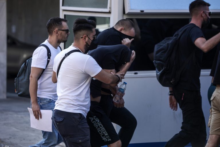 Νέα Φιλαδέλφεια: «Σφίγγει» ο κλοιός γύρω από τον δολοφόνο του 29χρονου Μιχάλη – Έξι άτομα οι βασικοί ύποπτοι
