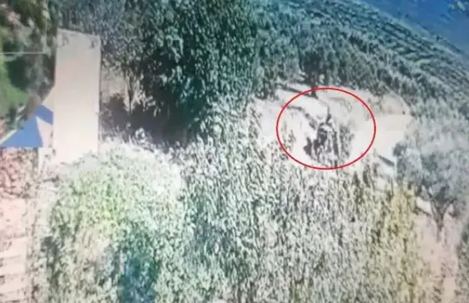 Κρήτη: Βίντεο-ντοκουμέντο με 70χρονο εμπρηστή κατά συρροή να βάζει φωτιά στη Γόρτυνα