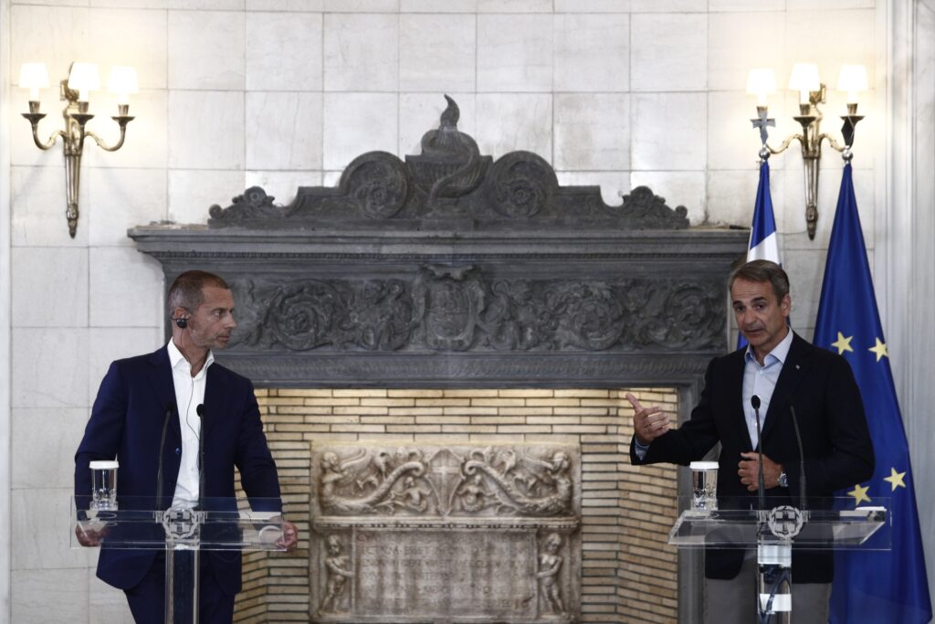 Οπαδική βία: Τέλος οι σύνδεσμοι σε όλη τη χώρα, στην ΕΛ.ΑΣ. ο έλεγχος των οργανωμένων οπαδών στα γήπεδα – «Να εξαφανίσουμε τον καρκίνο από την κοινωνία»