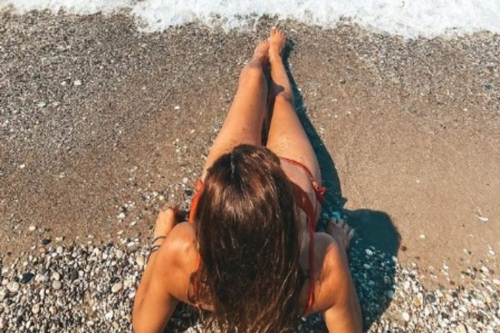 Μόλις το ανακοίνωσε – Έγκυος γνωστή λαϊκή τραγουδίστρια