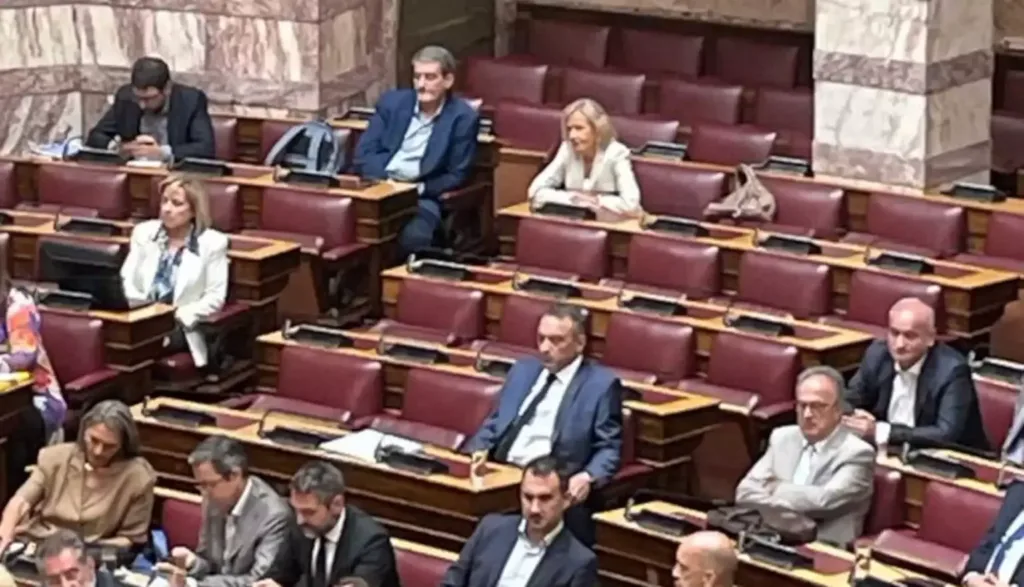Αλιβιζάτος για Σπαρτιάτες: Θα εκπέσουν αν κριθεί ότι πίσω από το κόμμα κρύβεται η Χρυσή Αυγή