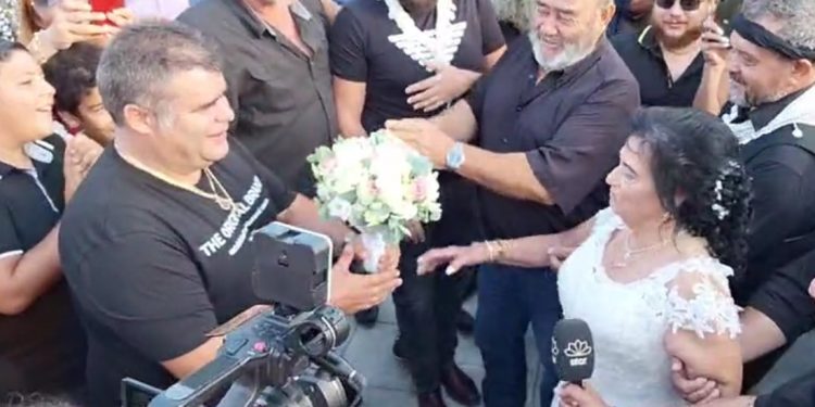 Κρήτη: Παντρεύτηκαν η 82χρονη Παρασκιώ και ο 41χρονος Κωστής
