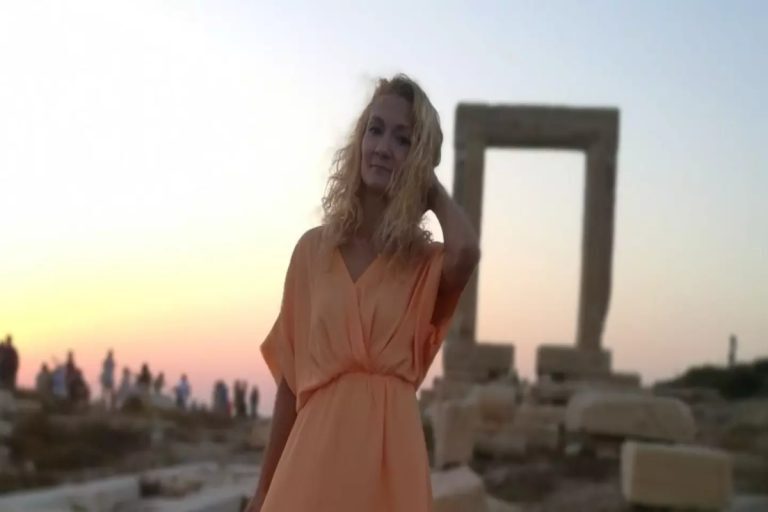 Λιβύη: Συγκλονίζει το αντίο της δημοσιογράφου και νονάς της αδικοχαμένης Εύης- «Είσαι άδικος, Θεέ»