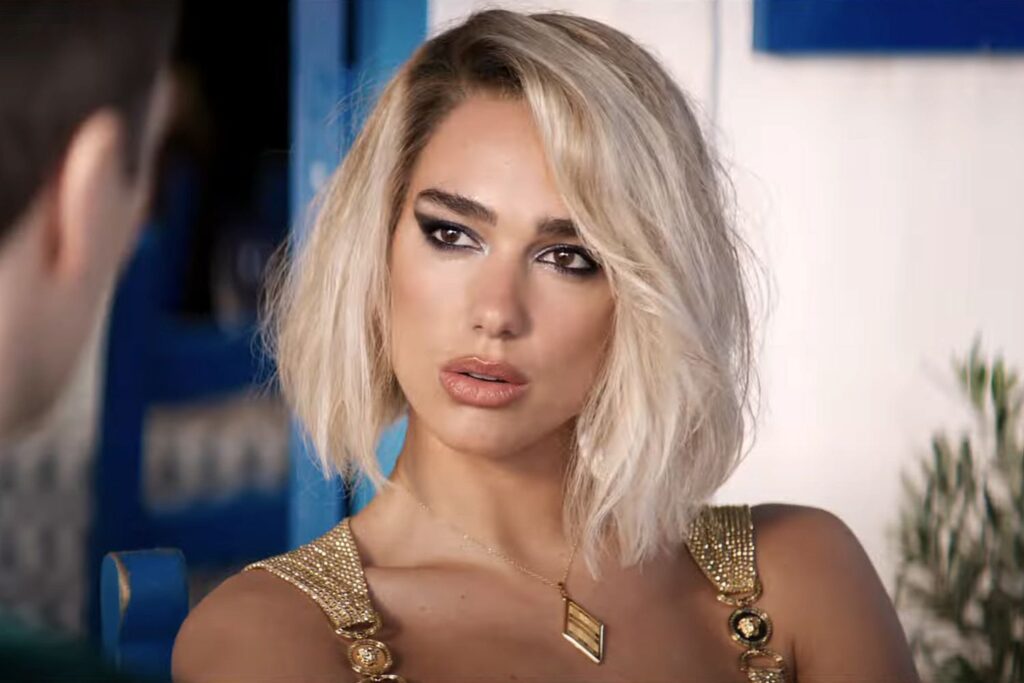 Πρωταγωνίστρια σε κατασκοπική ταινία η Dua Lipa…με «άρωμα» από Ελλάδα [Βίντεο]