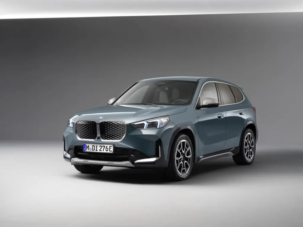 Η BMW ανακοίνωσε την νέα iX1 eDrive20 με αυτονομία 475 χιλιομέτρων.