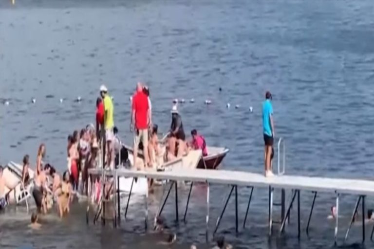 Πανικός στις ΗΠΑ: Αποβάθρα με δεκάδες φοιτητές κατέρρευσε σαν τραπουλόχαρτο– 25 τραυματίες
