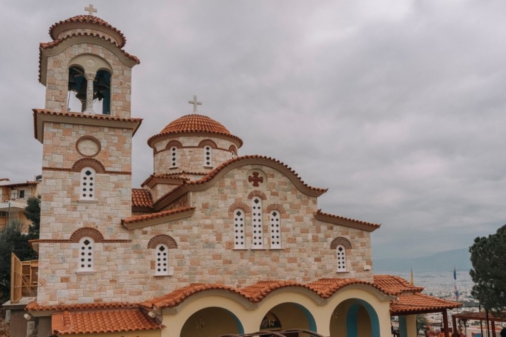 Χαϊδάρι: Αδίστακτοι διέρρηξαν ναό και έκλεψαν δύο χρηματοκιβώτια