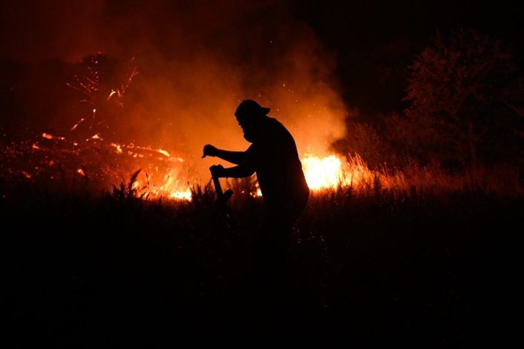 Φωτιά στο Σουφλί: Οριοθετήθηκε το πύρινο μέτωπο στα Λάβαρα