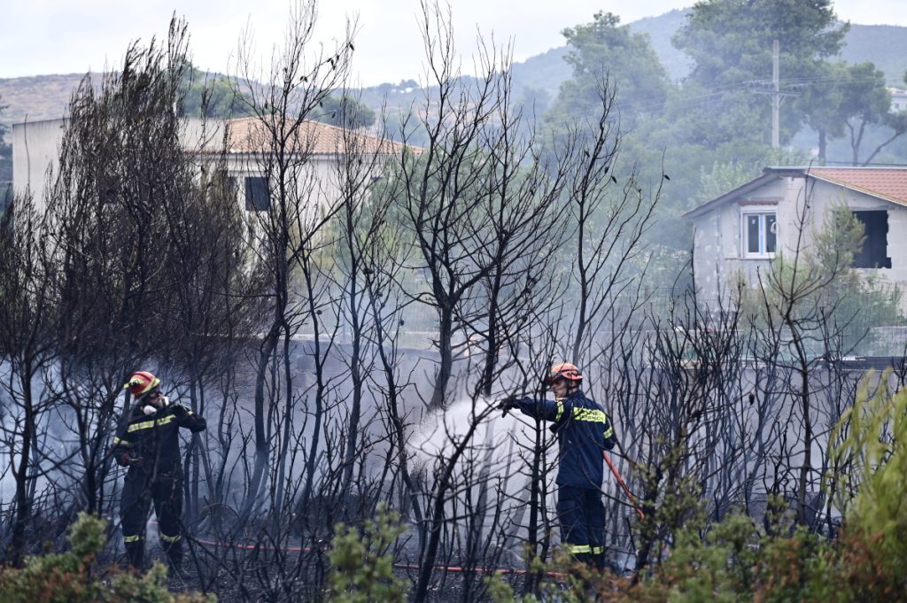 Εως 3 δισ. ευρώ το κόστος από πυρκαγιές και πλημμύρες