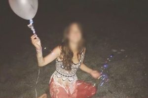 Φρίκη στην Γαλλία: Συγκλονίζει η μητέρα της 32χρονης που πέθανε από αλλαντίαση - «Κολλήσαμε 20 άτομα, ο σύζυγός της είναι ακόμα στην εντατική»