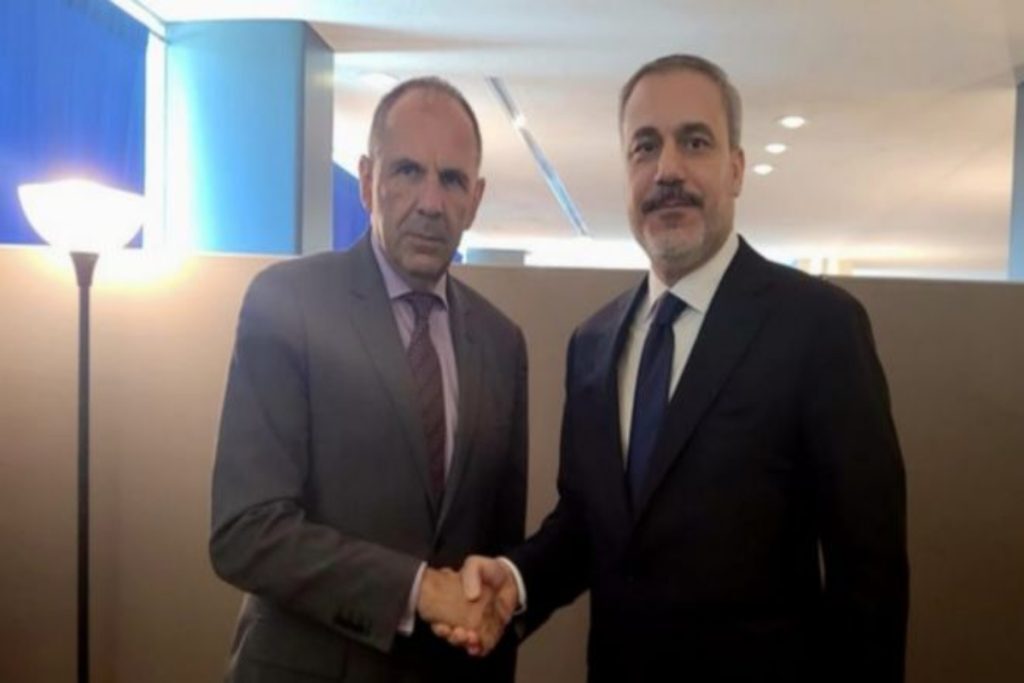 Ελληνοτουρκικά: «Μικρό καλάθι» για τη συνάντηση Γεραπετρίτη-Φιντάν – Η ευχή Μητσοτάκη και οι δ