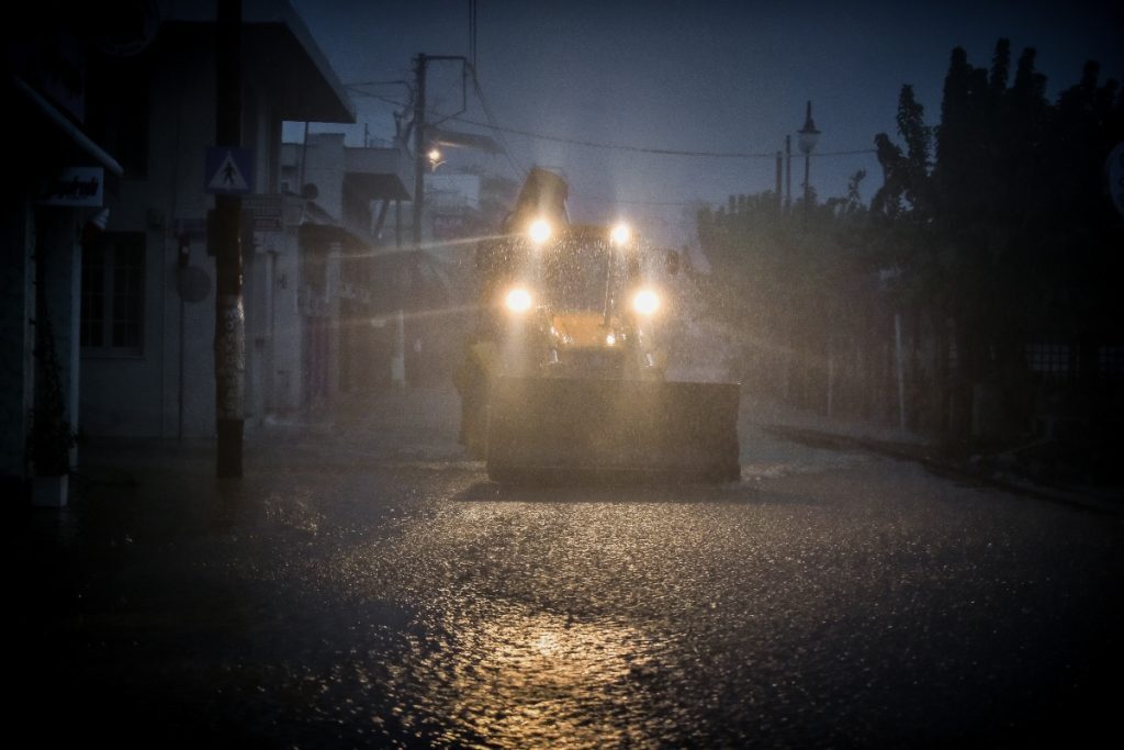 Ισχυρή χαλαζόπτωση στα Τρίκαλα – Εστάλη μήνυμα από το 112