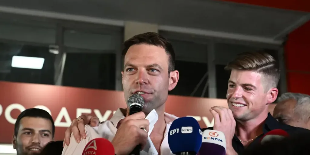 ΣΥΡΙΖΑ: Οπερέτα διάλυσης – Εμφύλιος για γέλια και για κλάματα