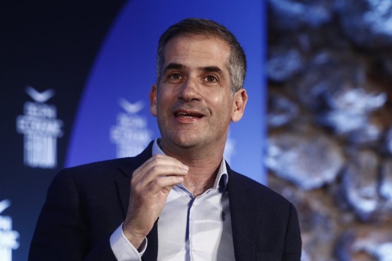 Μπακογιάννης για την πυρκαγία στον Αθήνα 9.84: «Πρωτοφανές τριήμερο μπλακάουτ»