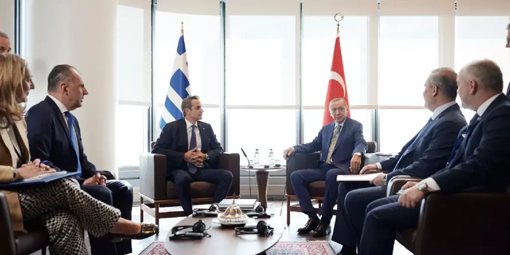 Συνάντηση Μητσοτάκη-Ερντογάν: Τι έγραψαν τα τουρκικά ΜΜΕ