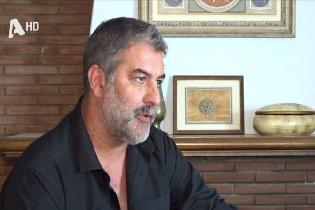 Τα έχωσε ο Μπισμπίκης – «Και θα πιω και θα χορέψω και ό,τι γουστάρω θα κάνω» [βίντεο]