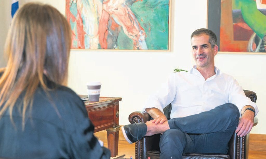 Μπακογιάννης στον «Ε.Τ.»: Βλέπουμε την Αθήνα μέσα από τα μάτια των κατοίκων της