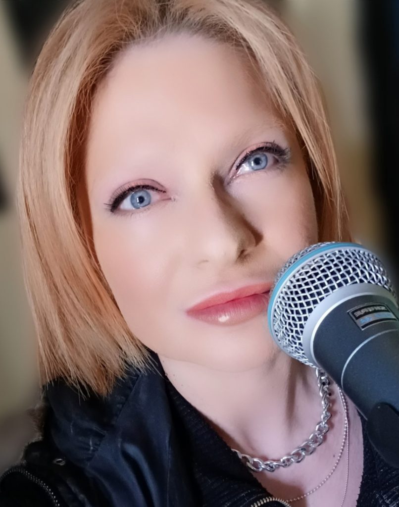 Η Nelly Αλιγιζάκη live, κάθε Σάββατο και Κυριακή στο AKBAR στο Χαλάνδρι