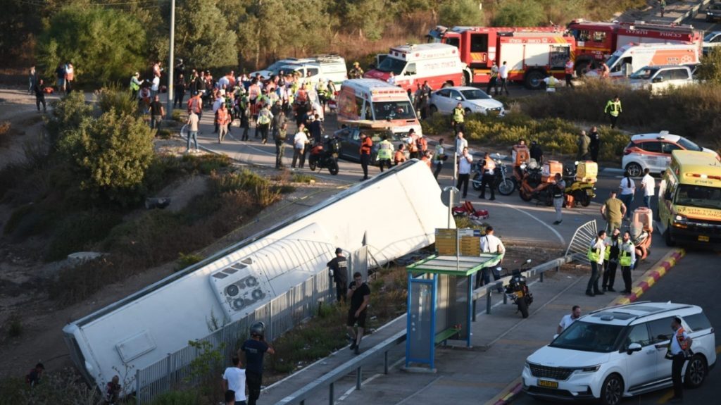 Σκωτία: Σύγκρουση συρμών σε σιδηροδρομικό σταθμό – Δύο σοβαρά τραυματίες