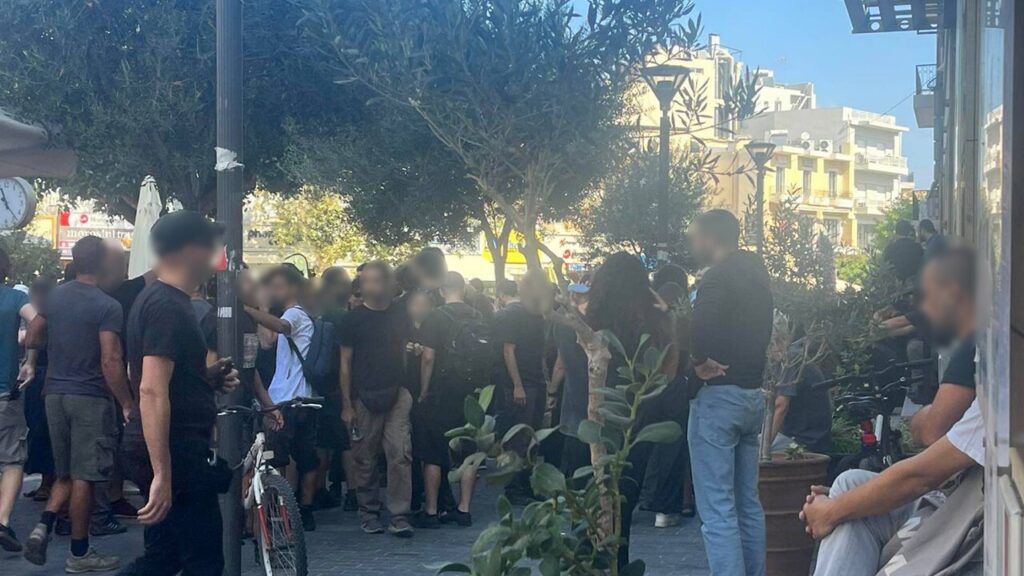 Κρήτη: Επεισόδια και χημικά στο Ηράκλειο – Σε «κλοιό» πολίτες και τουρίστες [Βίντεο]