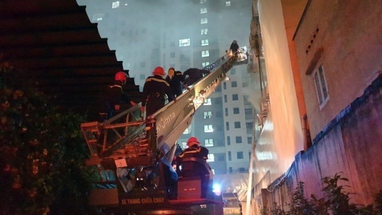 Βιετνάμ: Στους 56 οι νεκροί από φωτιά σε πολυκατοικία στο Ανόι
