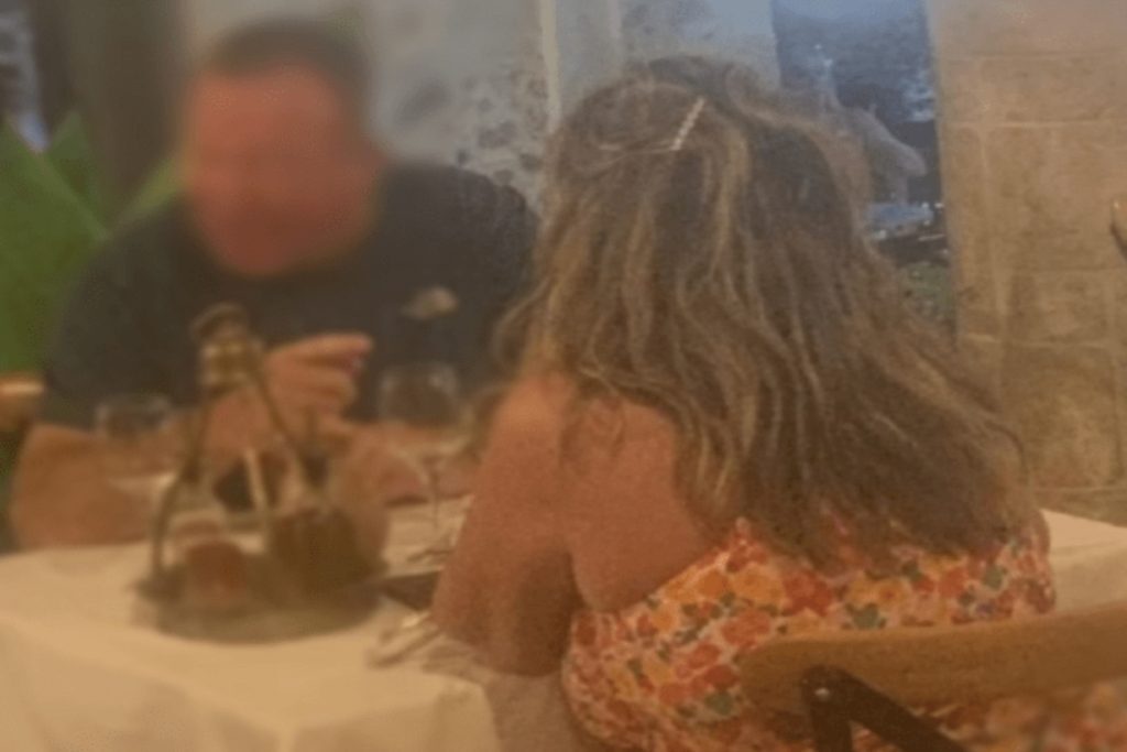 Κρήτη: Θιγμένοι και επιθετικοί οι Βρετανοί που έτρωγαν σε ταβέρνες τζάμπα – «Λένε ψέματα, ορίστε τι συνέβη»