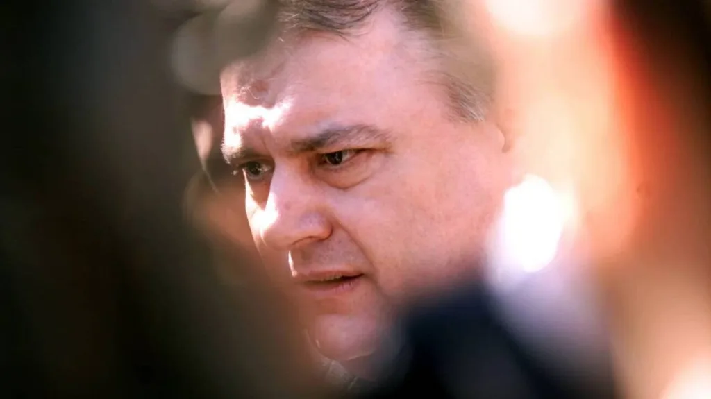 Σκάνδαλο Κοσκωτά: Σαν σήμερα η «δίκη του αιώνα» και η κατάρρευση του Κουτσόγιωργα [Βίντεο]
