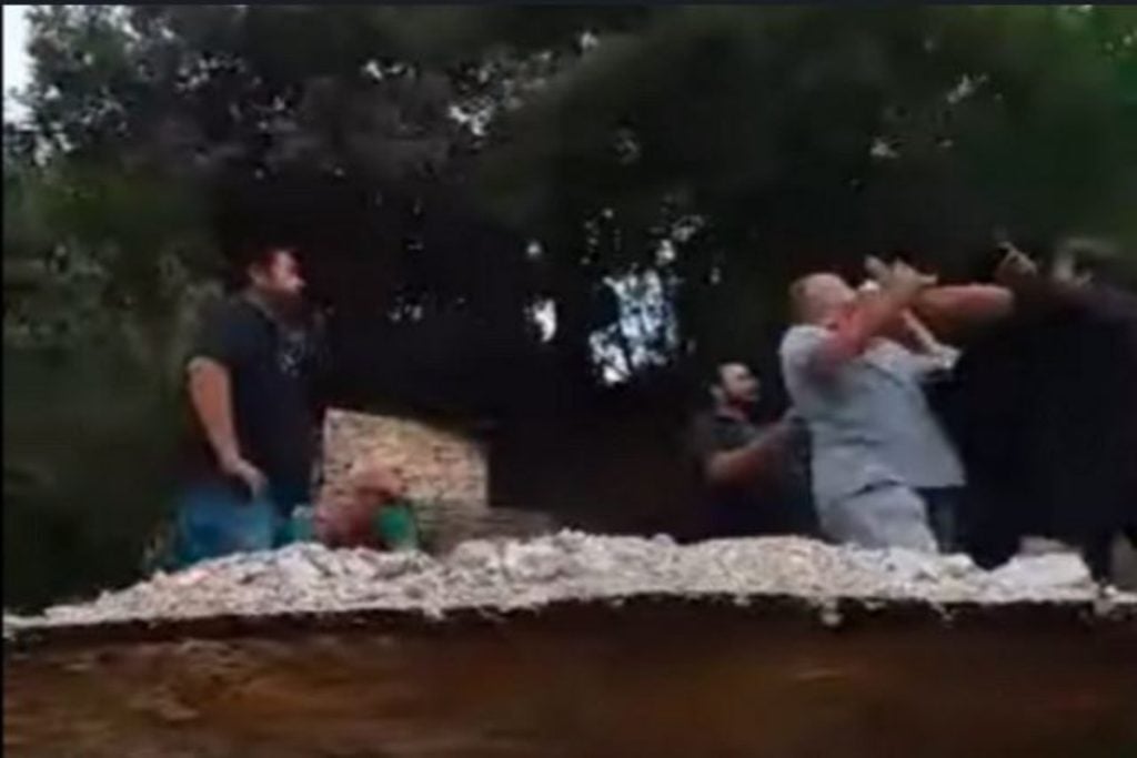 Βόλος: Ο Μπέος απαντά γιατί έδειρε πλημμυροπαθή: «Δεν είμαι λουλού -Κάνω εμετό με Κασσελάκη και Ανδρουλάκη»