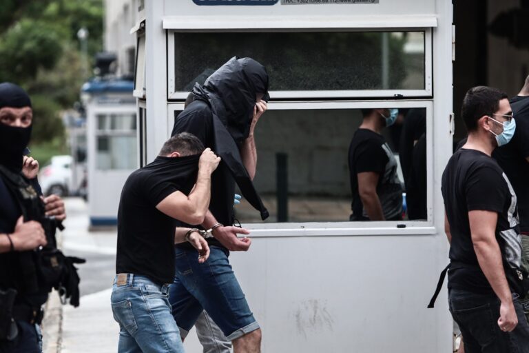 Πόρισμα ΕΛΑΣ για είσοδο Κροατών χούλιγκαν στη χώρα: Λάθη και παραλείψεις σε 6 αξιωματικούς – Επίπληξη και πρόστιμο οι ποινές