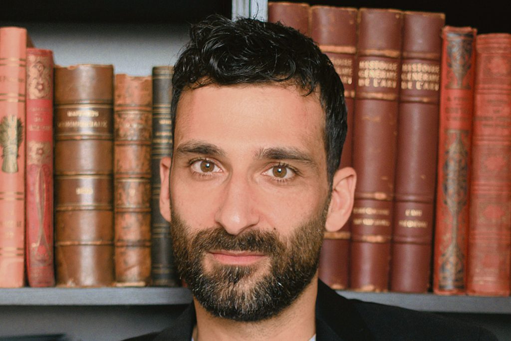 Αναστάσιος Καράμπαμπας (υπ. δημοτικός σύμβουλος Αθήνας): Να γυρίσουν οι Ελληνες του εξωτερικού