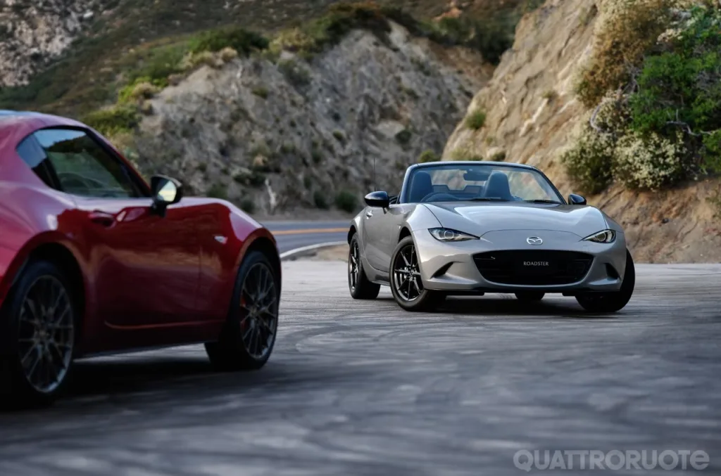Ντεμπούτο για το ανανεωμένο Mazda MX-5 στην Ιαπωνία