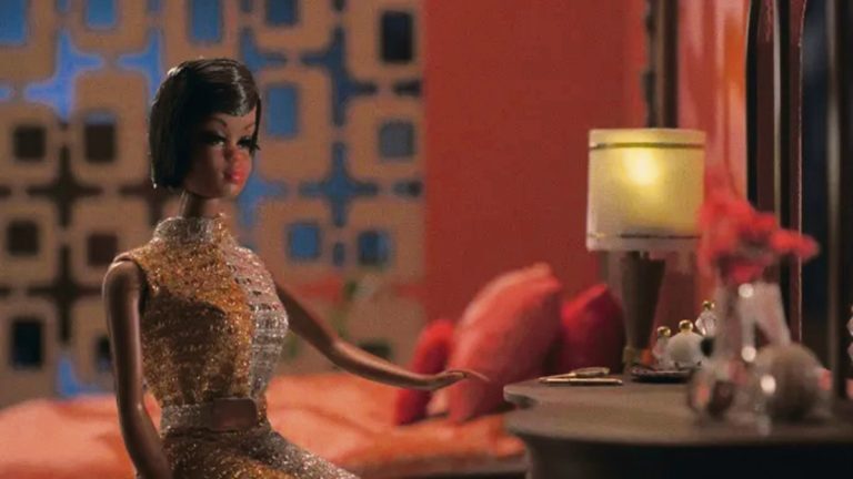 Netflix: Η ιστορία πίσω από τη μαύρη Barbie
