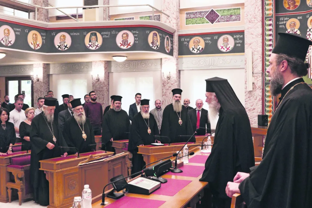 Το παρασκήνιο για την εκλογή τριών νέων μητροπολιτών