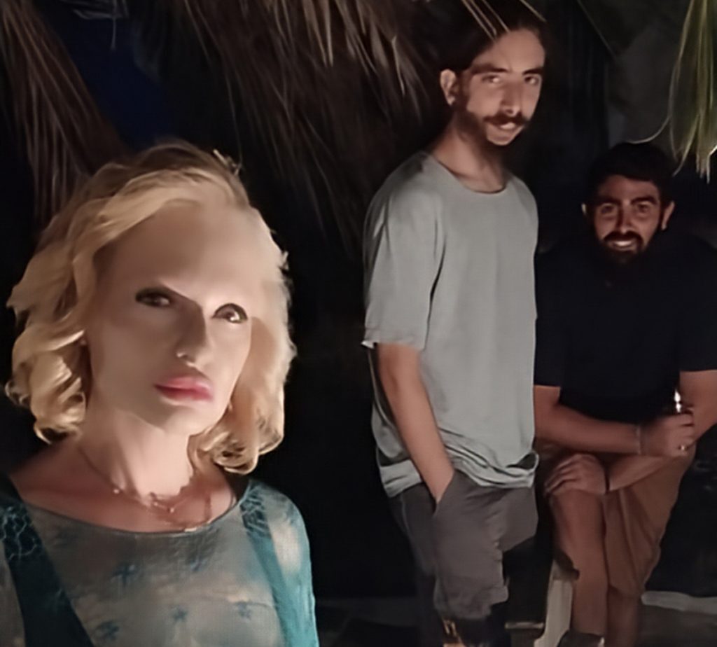Η Nelly Aλιγιζάκη live, μαζί με τους Avventura στο Μουσικό Κουτί