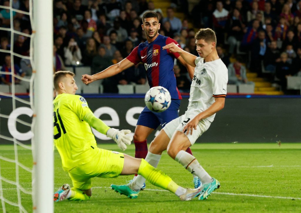 Τσάμπιονς Λιγκ: «Μπάρτσα»… 3Χ3 πριν το clasico, «καθάρισε» με Χιμένες η Φέγενορντ –