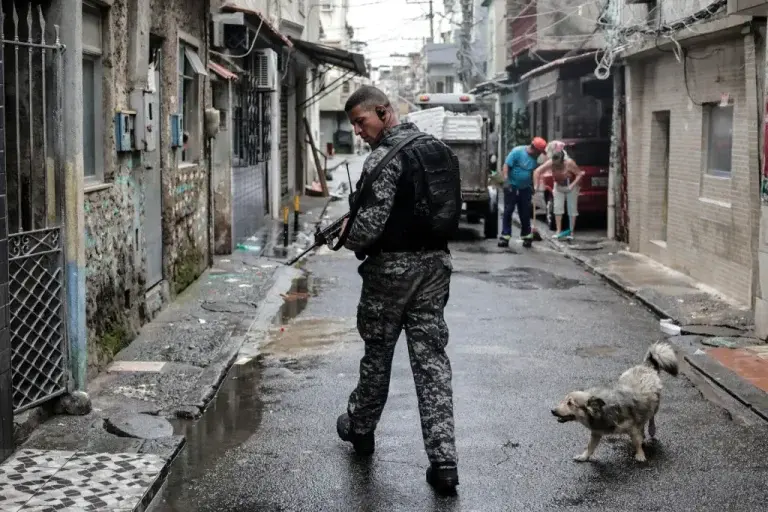 Βραζιλία: Αστυνομική έφοδος σε φαβέλες – Ενίσχυση μέτρων ασφαλείας [Εικόνες]