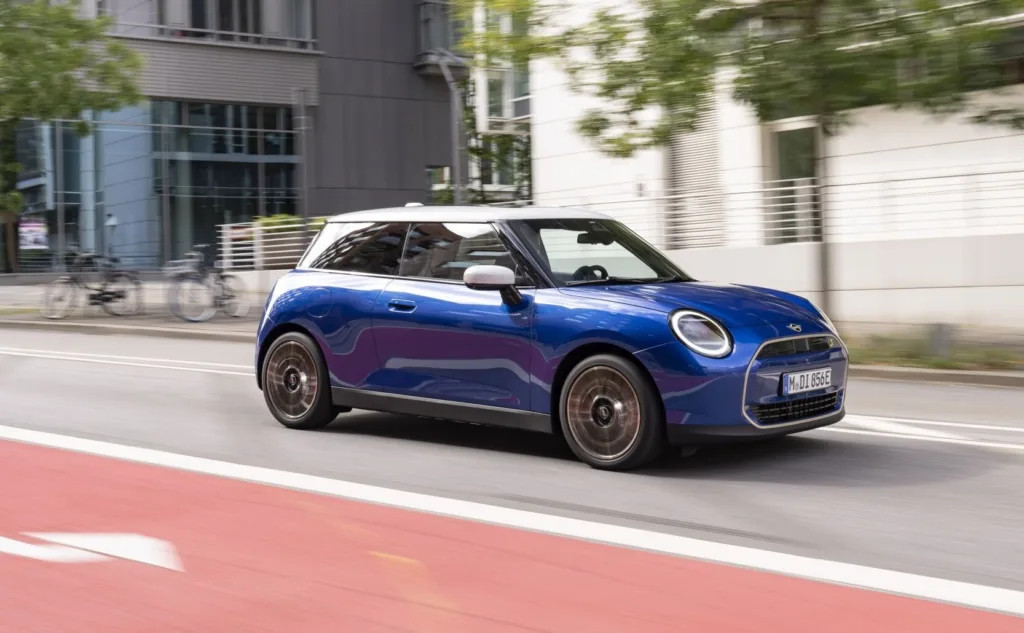 Τι το καινούριο έχει το νέο Mini Cooper SE;